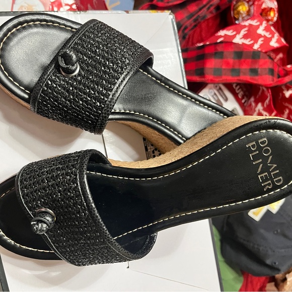 Donald J. Pliner “Sillir” Black Woven Cork Wedges - Picture 3 of 11